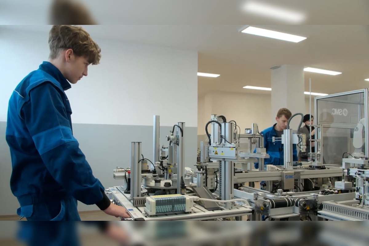 VIDEO: CNC, simulátory, dielne, nová investícia mení školu v Poprade, foto 9