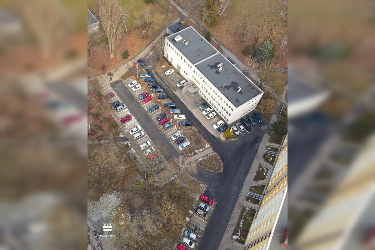 FOTO: Na Volgogradskej v Prešove bola dokončená rekonštrukcia parkoviska, foto 1