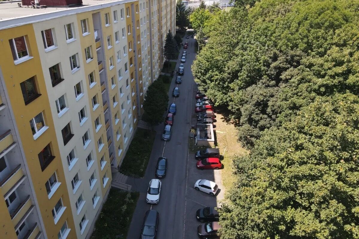 FOTO: Na Volgogradskej v Prešove bola dokončená rekonštrukcia parkoviska, foto 3