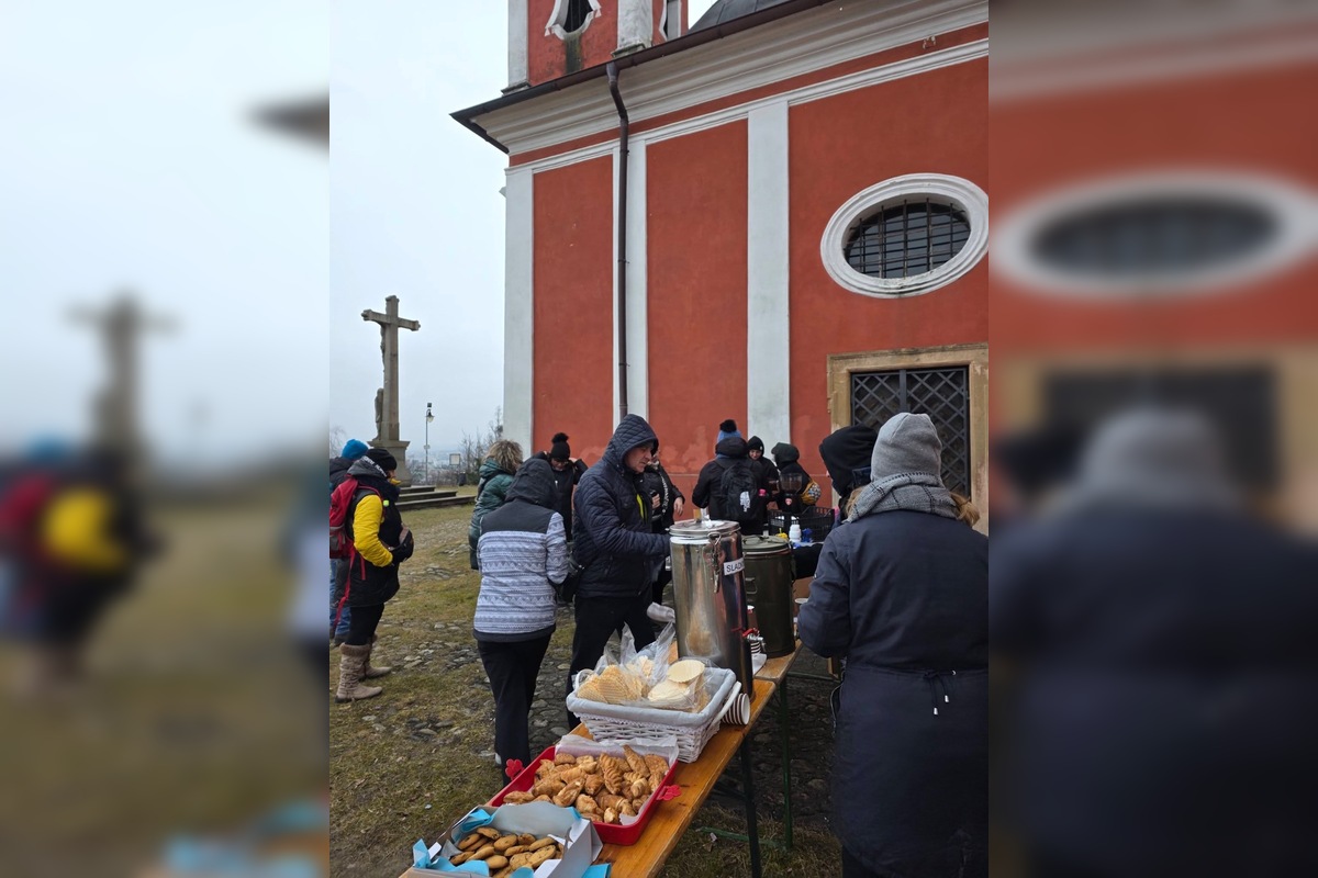 FOTO: Pri Kalvárii sa konal už 11. ročník výnimočného skutku lásky, foto 1