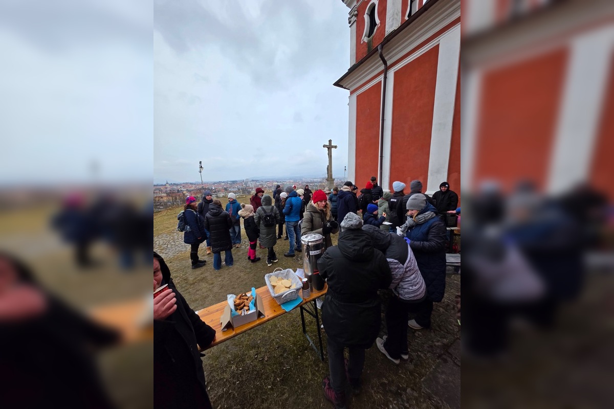 FOTO: Pri Kalvárii sa konal už 11. ročník výnimočného skutku lásky, foto 9