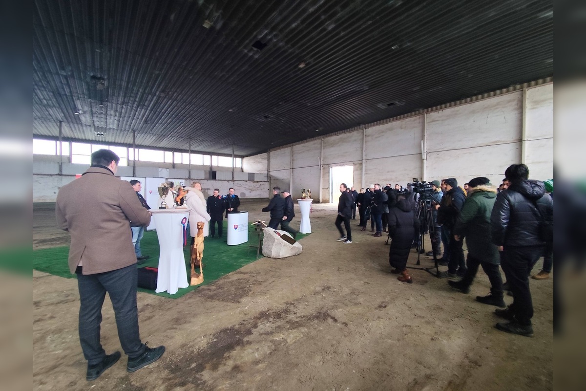 FOTO:  V Prešove sa začalo s obnovou Národného jazdeckého tréningového centra, foto 6