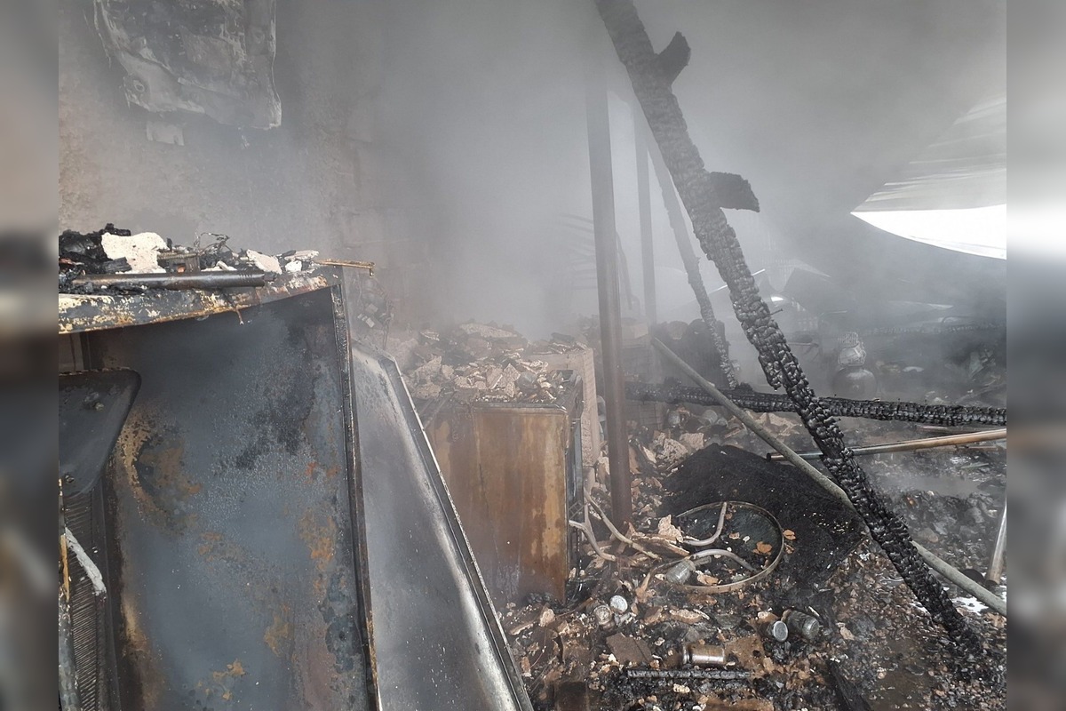 FOTO: Požiar v Banskom. Škody za desaťtisíce, zásah trval hodiny, foto 2