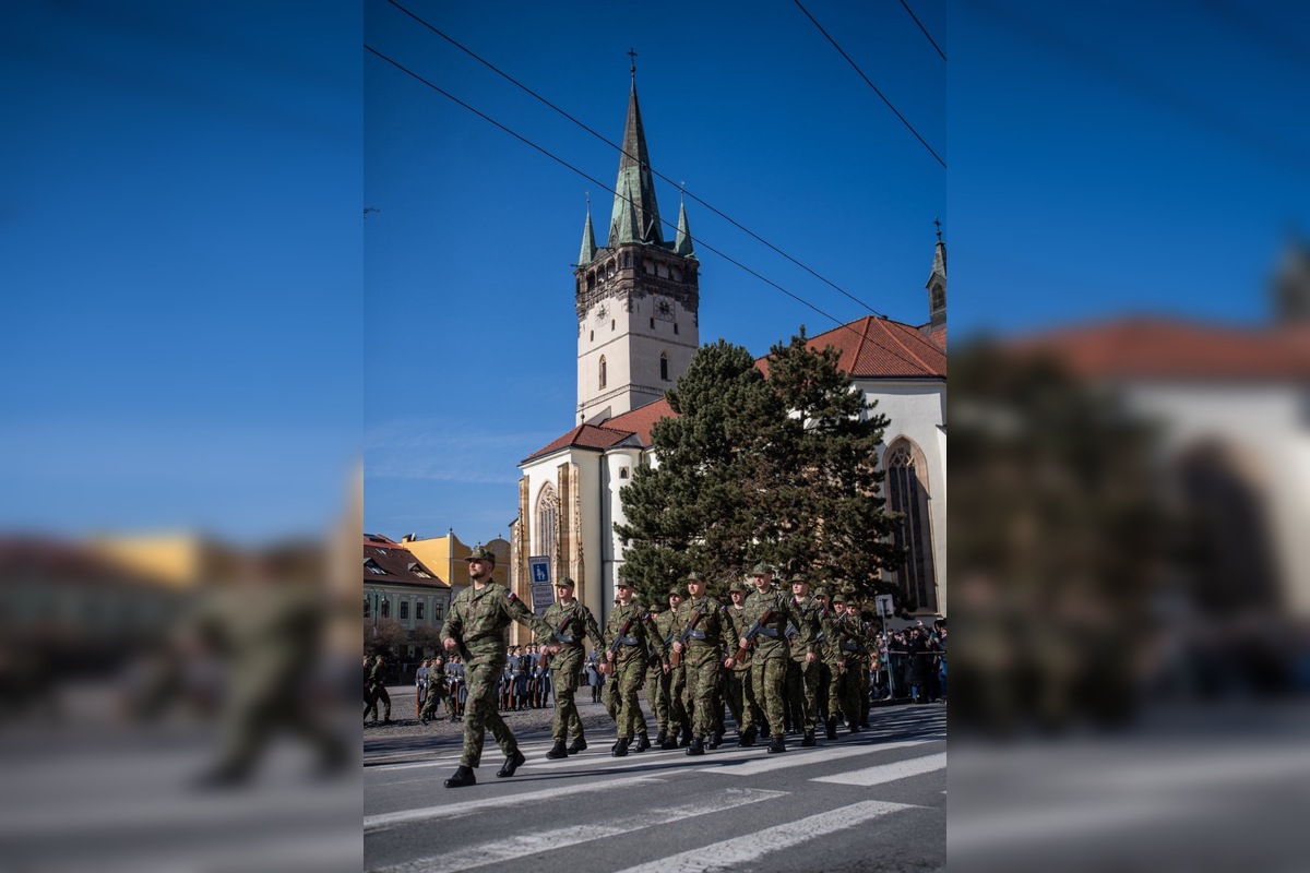 FOTO: Na Hlavnej v Prešove vojaci zložili prísahu, foto 11