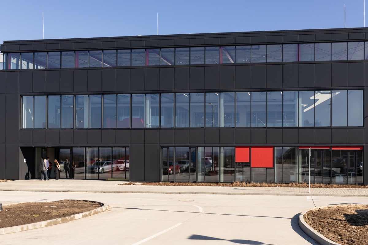 FOTO: Holandská firma do Prešova prinesie závod na výrobu nerezových zásobníkov vody, foto 2