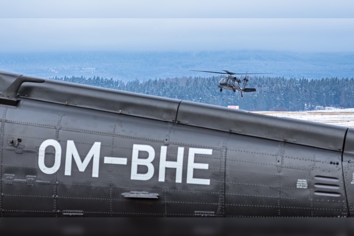 FOTO: Niekoľko týždňov lietali nad hlavami Popradčanov Black Hawky, foto 5