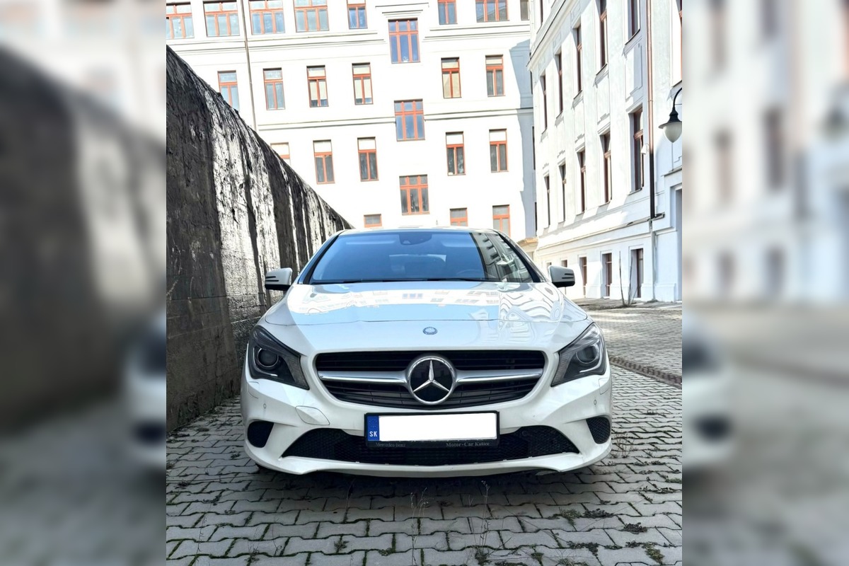 FOTO: Daňové úrady na východe rozpredávajú autá v dražbách, foto 18