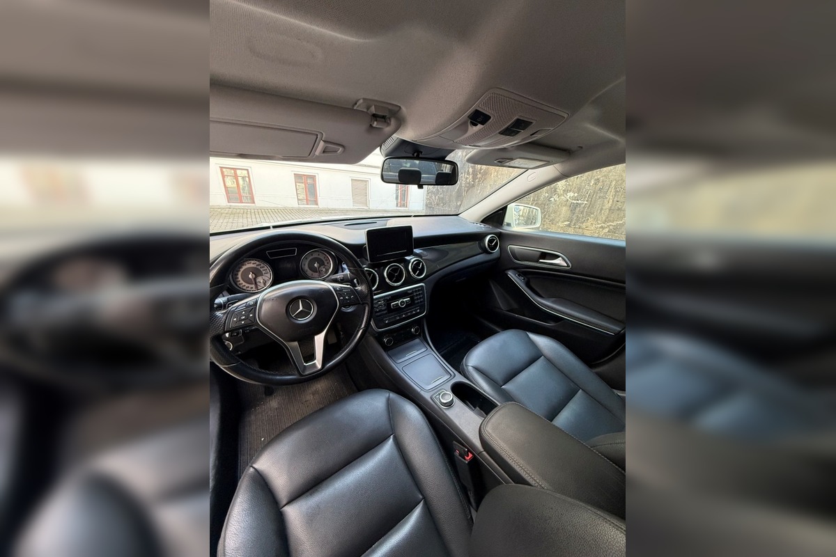 FOTO: Daňové úrady na východe rozpredávajú autá v dražbách, foto 22