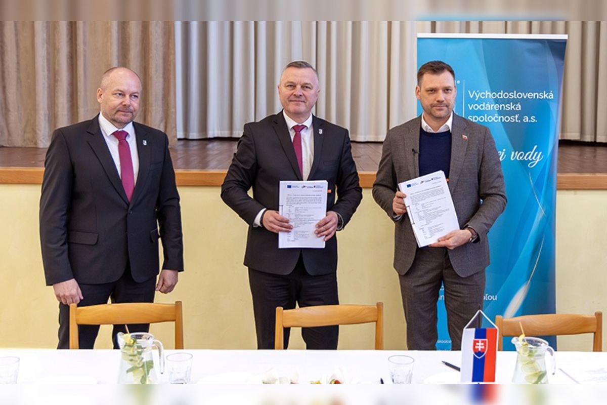 FOTO: Veľká investícia. Kanalizácia a ČOV za 14 miliónov €, foto 2