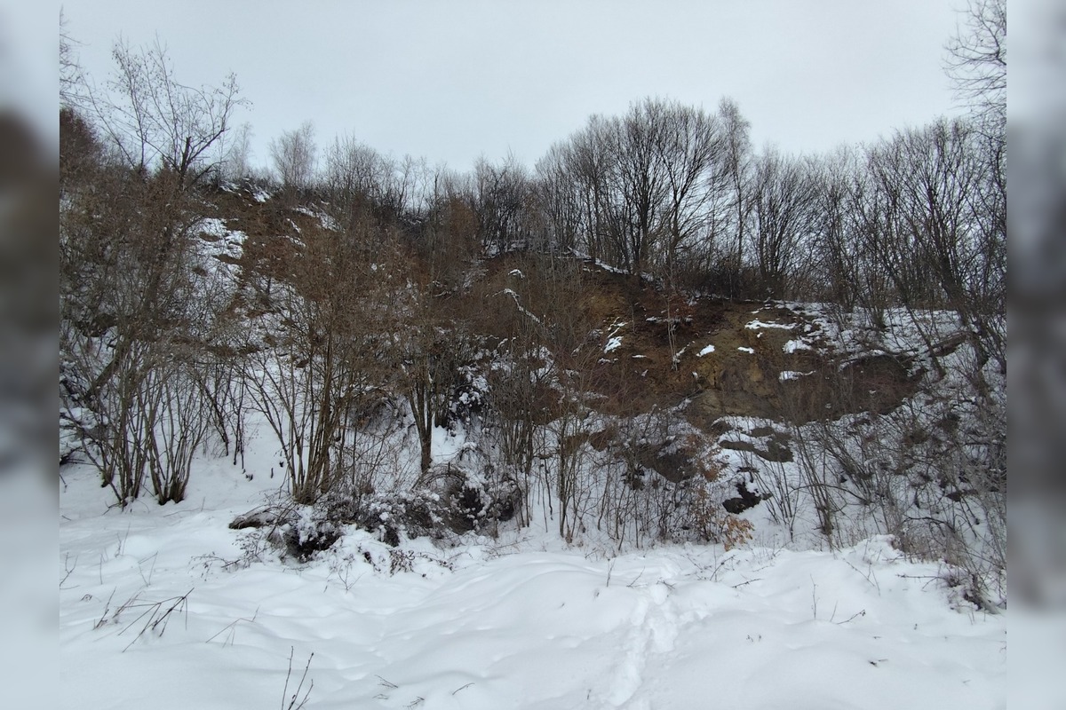 FOTO: Ladomirov stojí na sopke. Ukrýva legendu o diablovi, foto 4