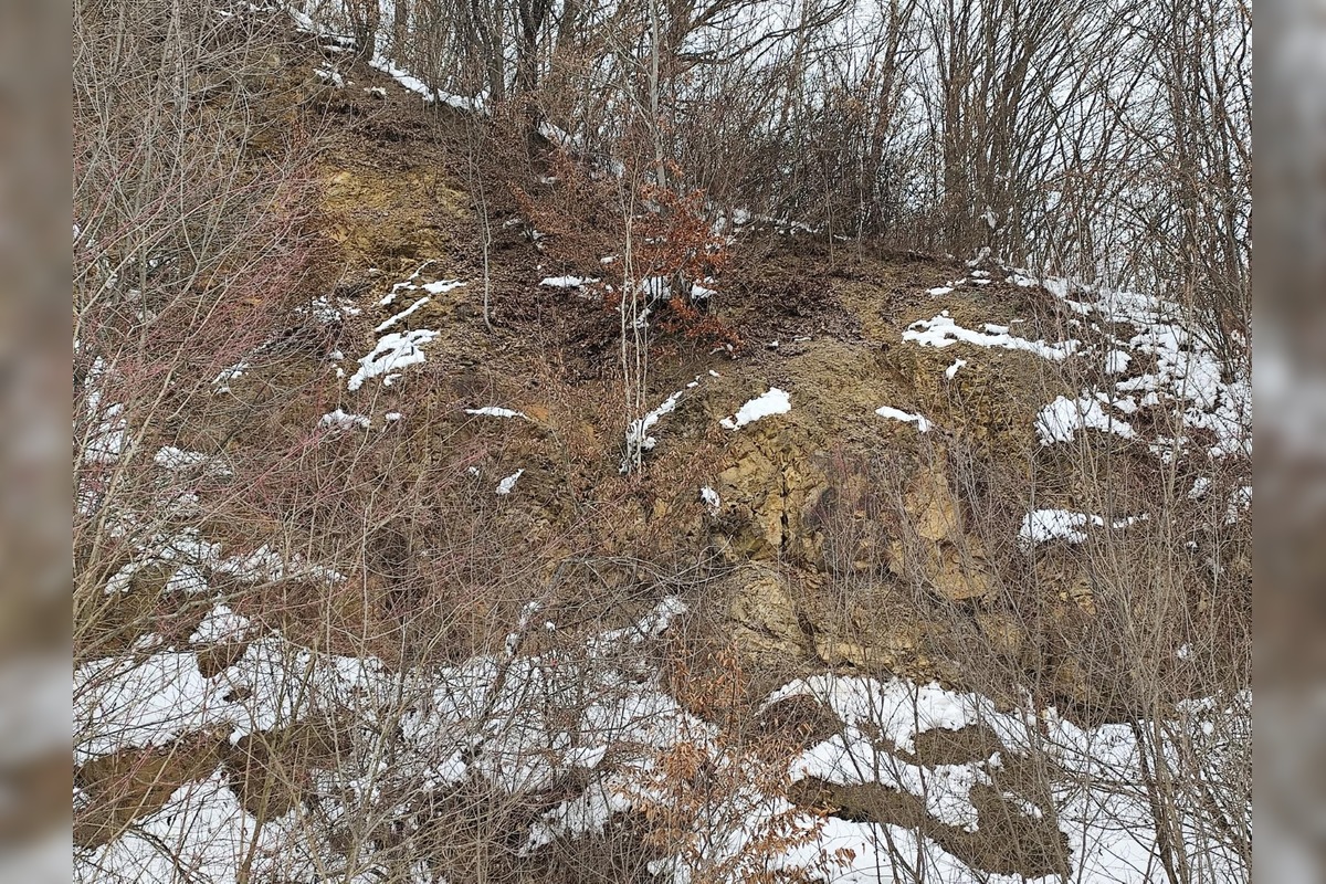 FOTO: Ladomirov stojí na sopke. Ukrýva legendu o diablovi, foto 7