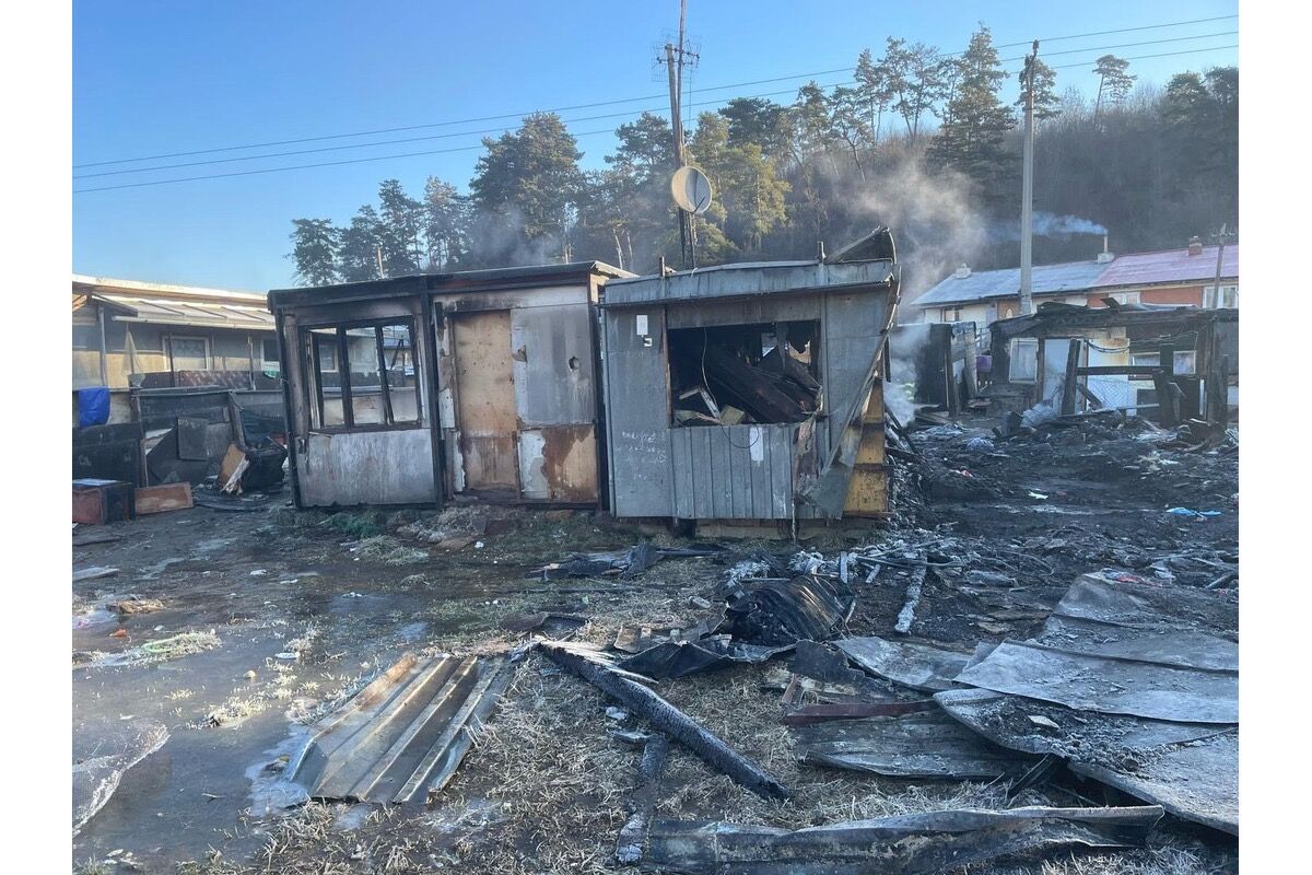 FOTO: Veľký Šariš si pripomína rok od tragického požiaru v miestnej osade, foto 11