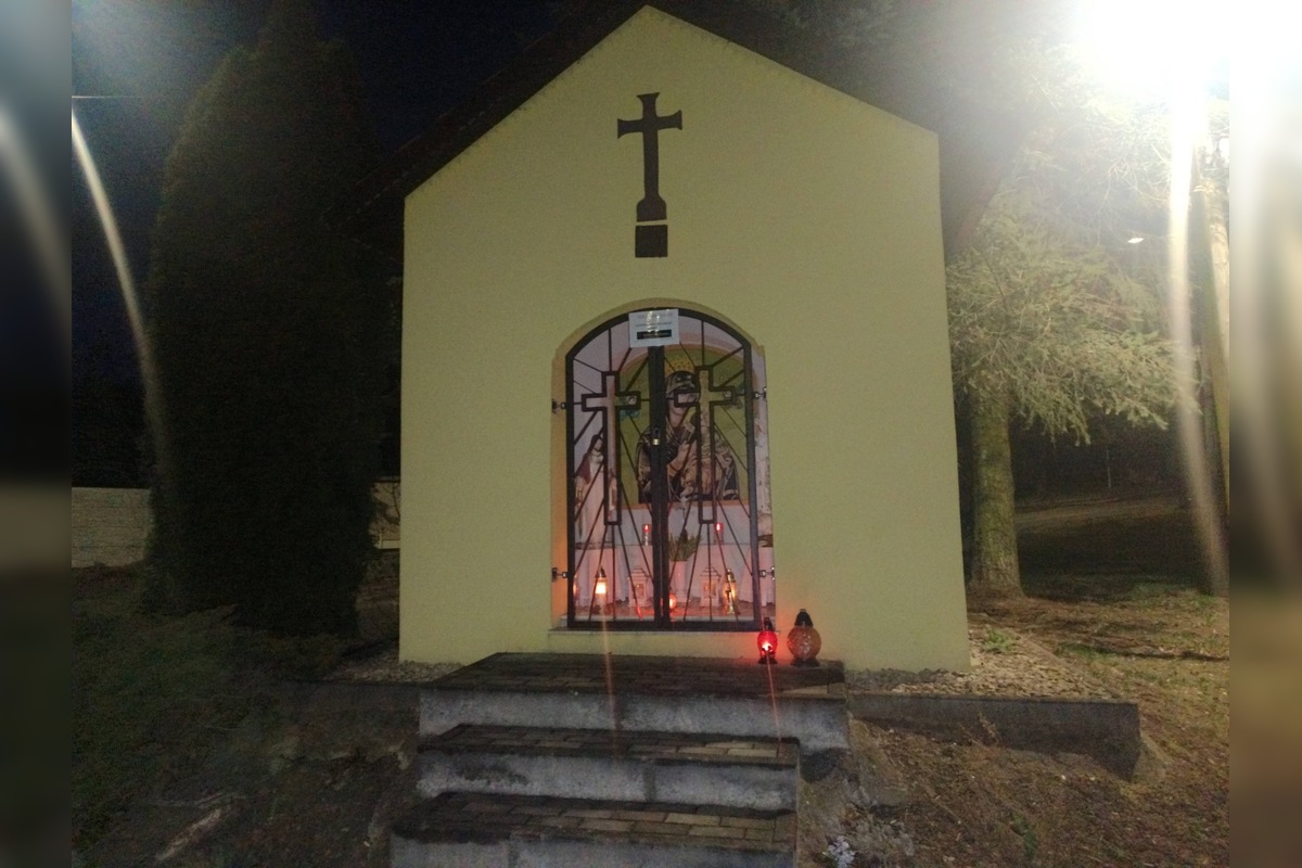 FOTO: Na viacerých miestach Prešovského kraja si veriaci prešli Extrémnu krížovú cestu, foto 9