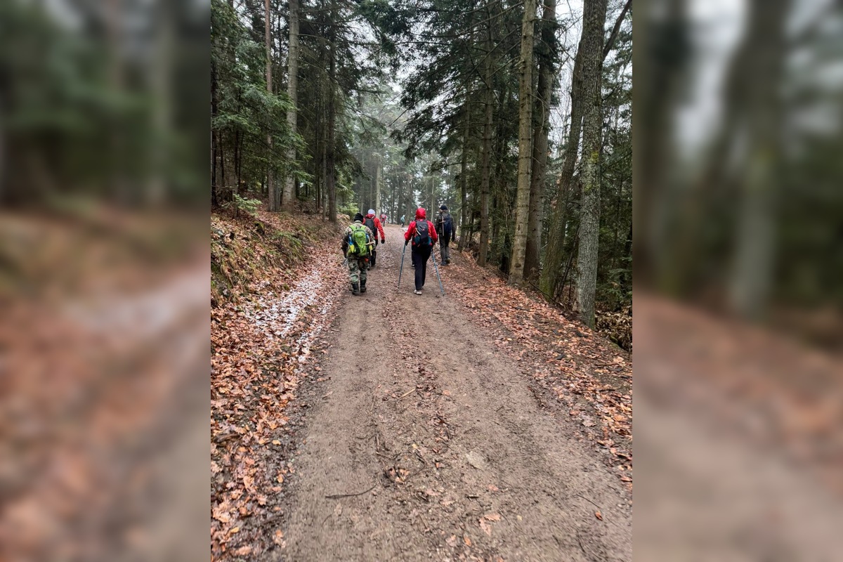 FOTO: Na viacerých miestach Prešovského kraja si veriaci prešli Extrémnu krížovú cestu, foto 22