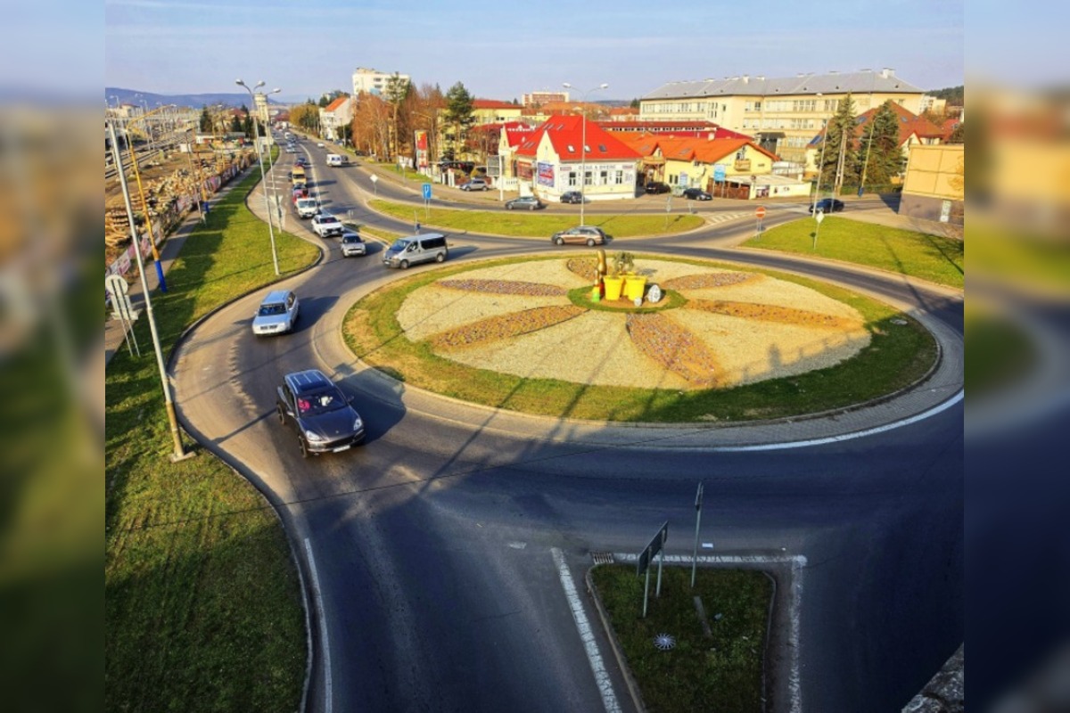 FOTO: Humenné rozkvitlo do Veľkej noci. Zajačiky, vajíčka aj farby, foto 16