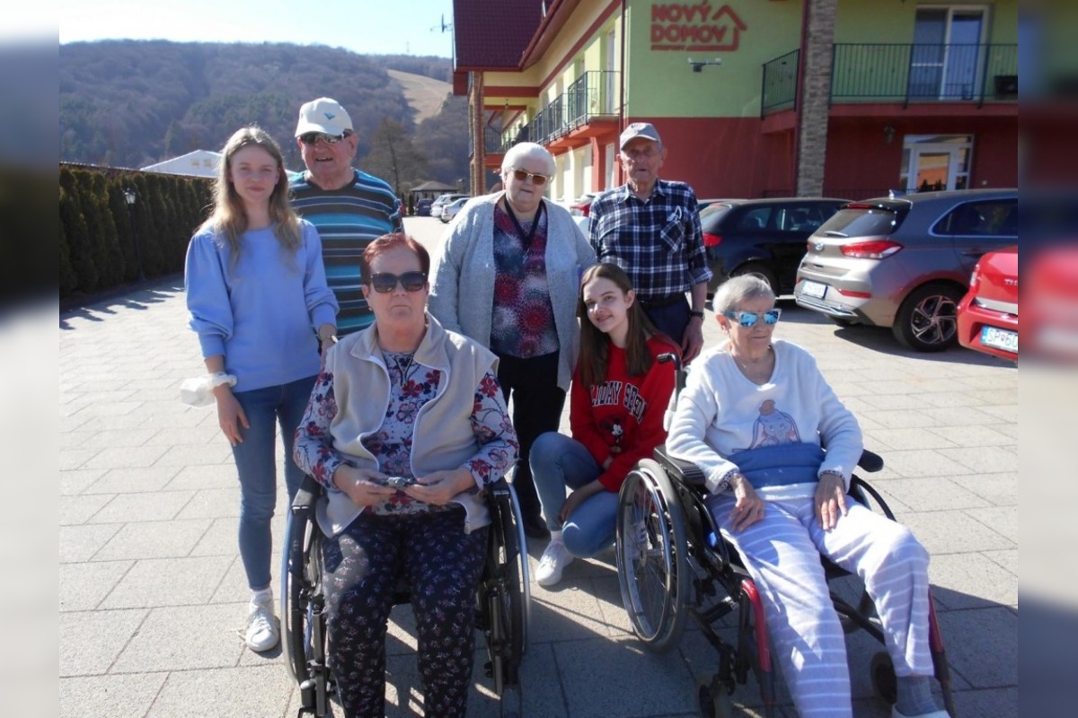 FOTO: Študenti menia školy. Pripravujú chill zóny aj kino pod nebom, foto 5