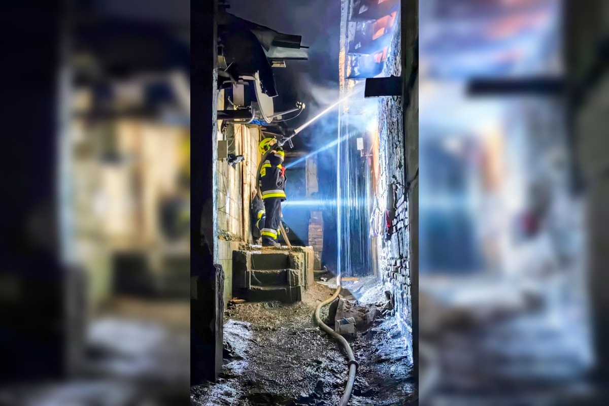FOTO: Po požiari v Starej Ľubovni ostalo bez strechy viac ako 40 ľudí, foto 3