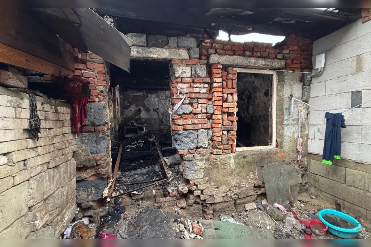 FOTO: Po požiari v Starej Ľubovni ostalo bez strechy viac ako 40 ľudí, foto 15