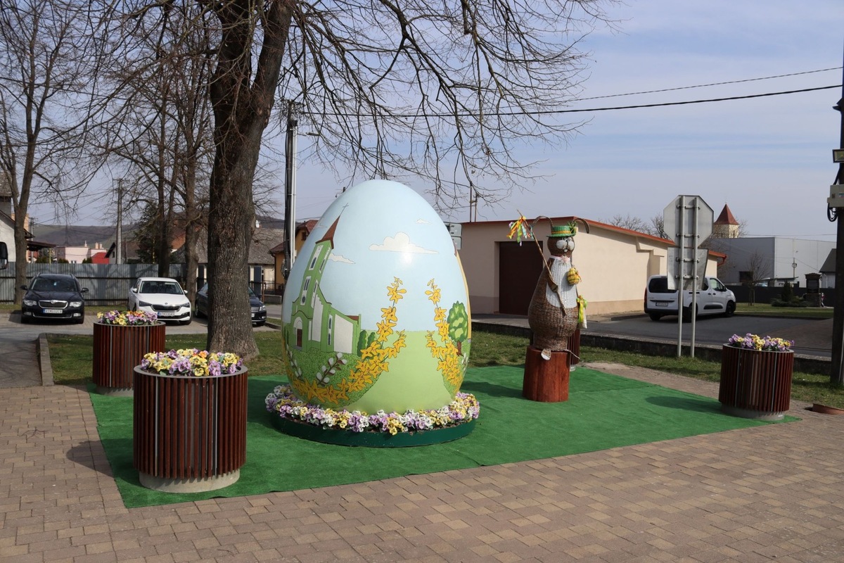 FOTO: Mestá a obce v Prešovskom kraji žiaria veľkonočnou výzdobou, foto 23