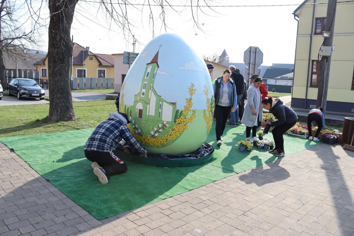 FOTO: Mestá a obce v Prešovskom kraji žiaria veľkonočnou výzdobou, foto 28