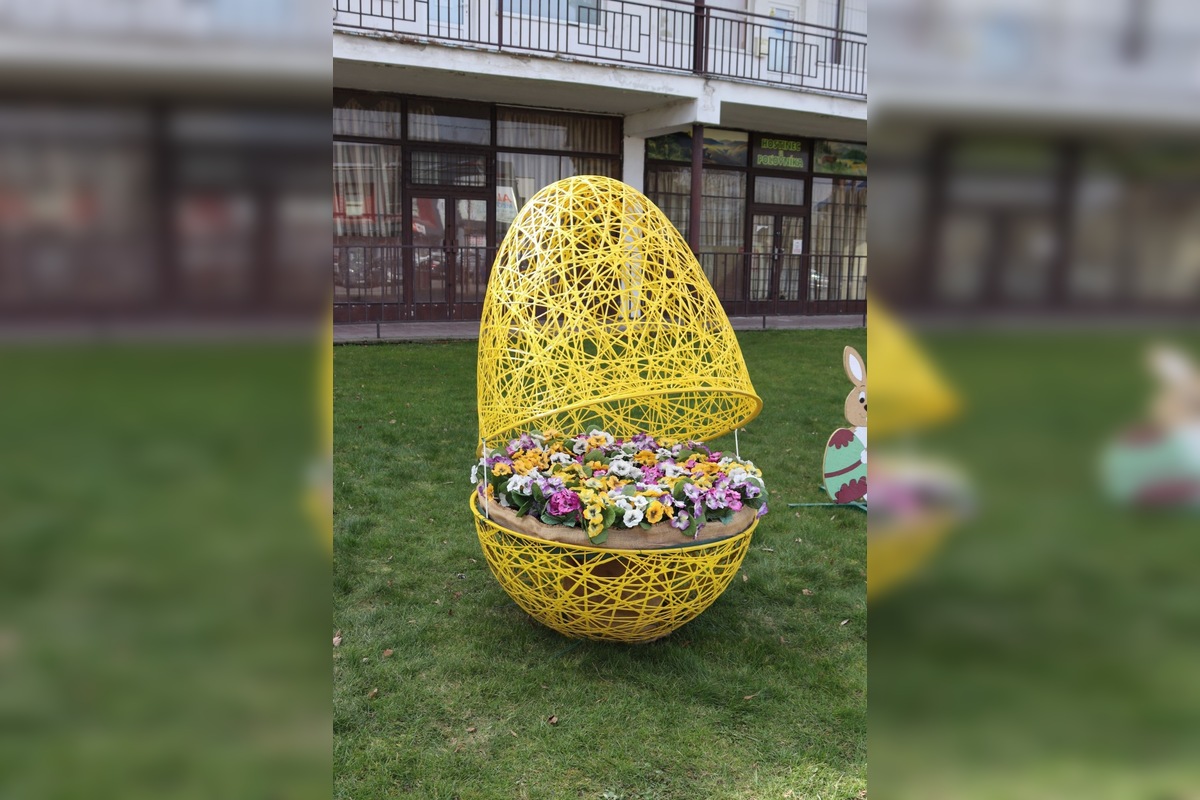 FOTO: Mestá a obce v Prešovskom kraji žiaria veľkonočnou výzdobou, foto 35