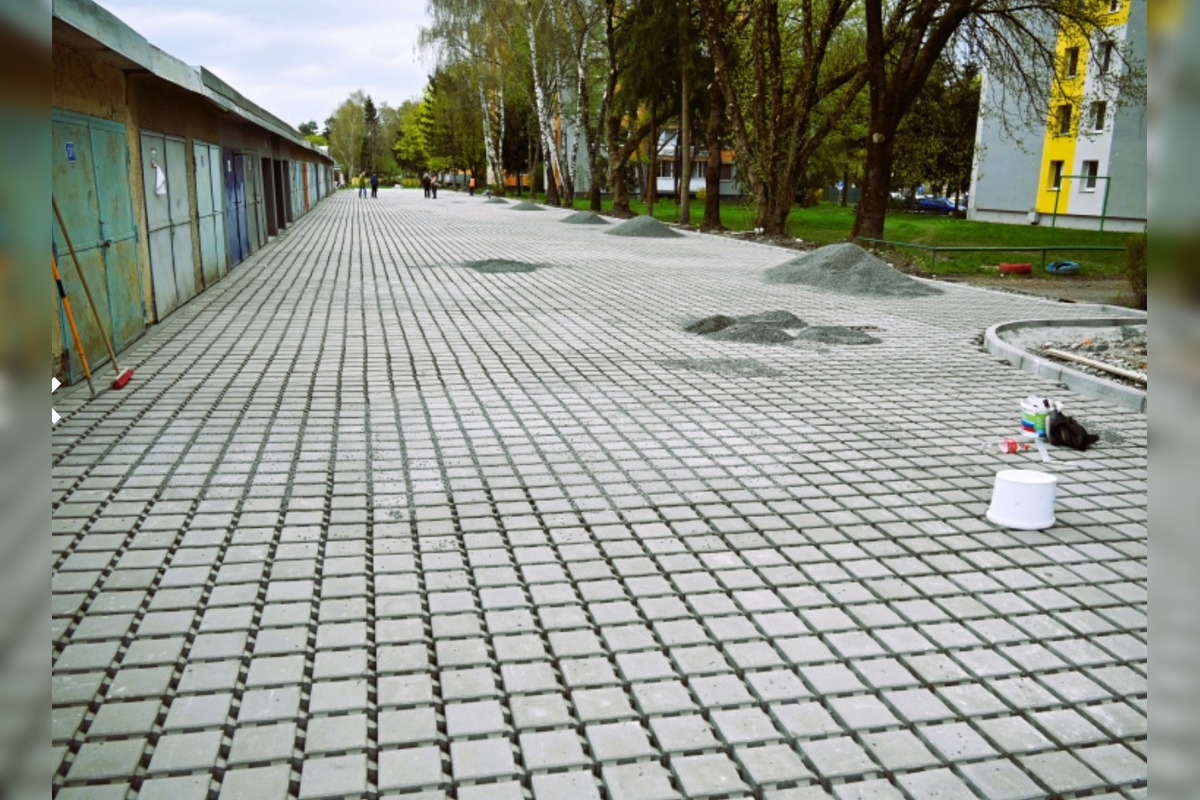 FOTO: Humenné mení garáže na mestskú zeleň, ďalšie projekty sú v hre, foto 6