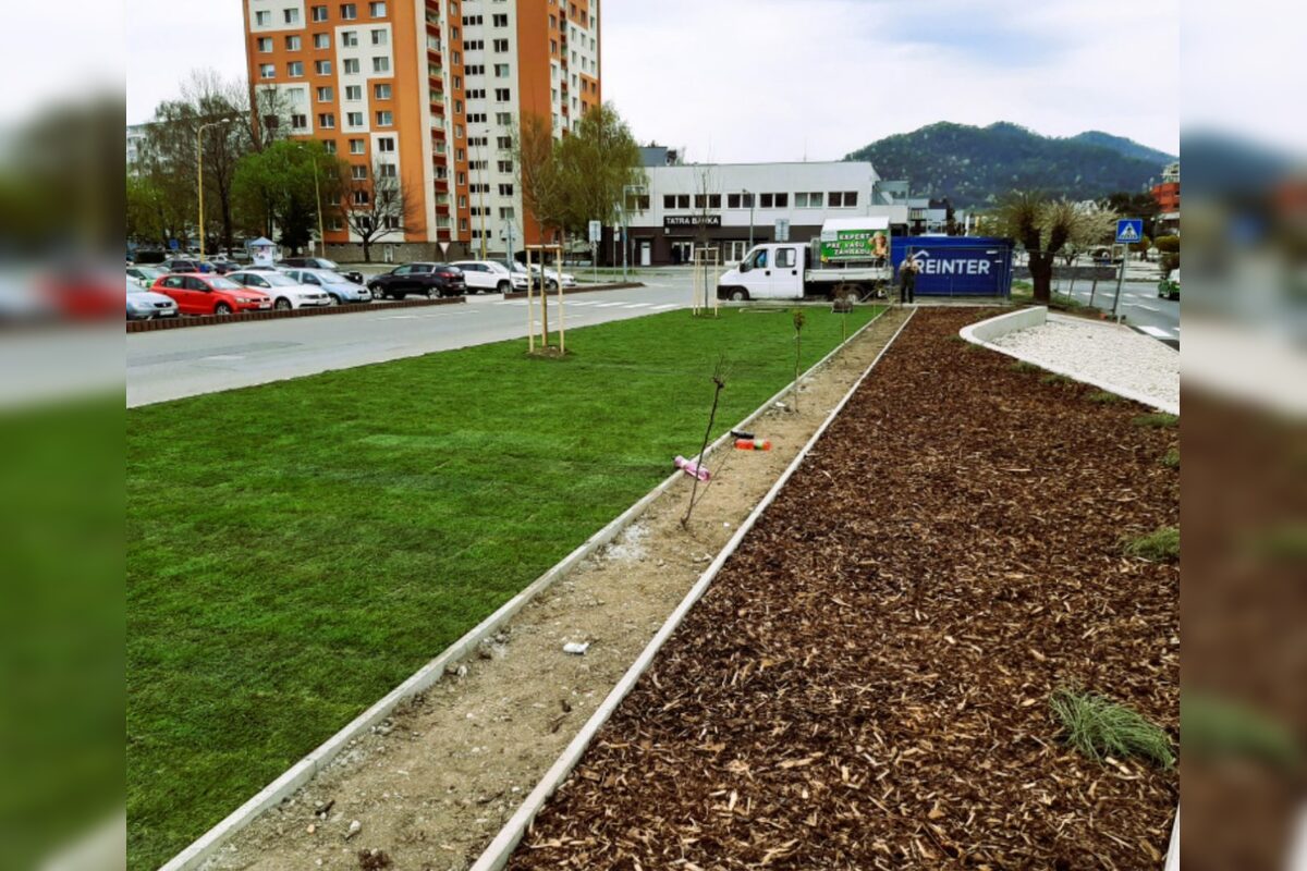 FOTO: Humenné mení tvár svojich ulíc. Nie všade sa dá prejsť, foto 4