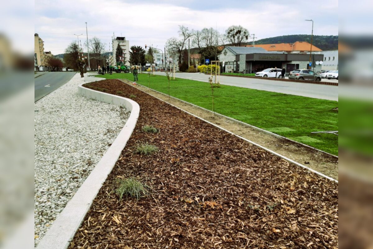 FOTO: Humenné mení tvár svojich ulíc. Nie všade sa dá prejsť, foto 6