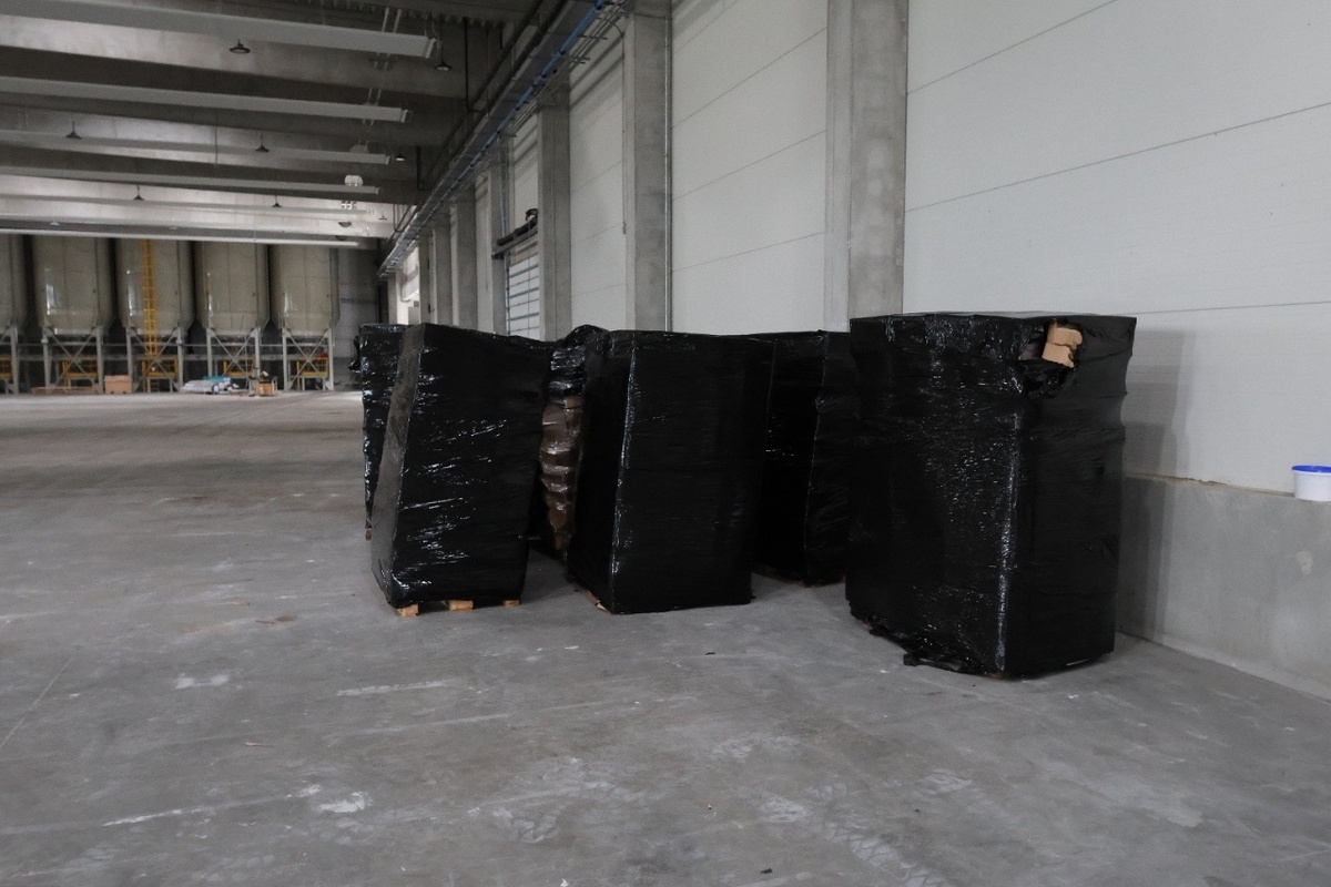 FOTO: V Levoči zaistili viac ako 6 ton materiálu určeného na výrobu tabaku, foto 2