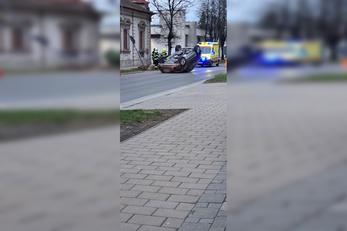 FOTO: Nedeľa skončila v Poprade dychvyrážajúcou nehodou, foto 1