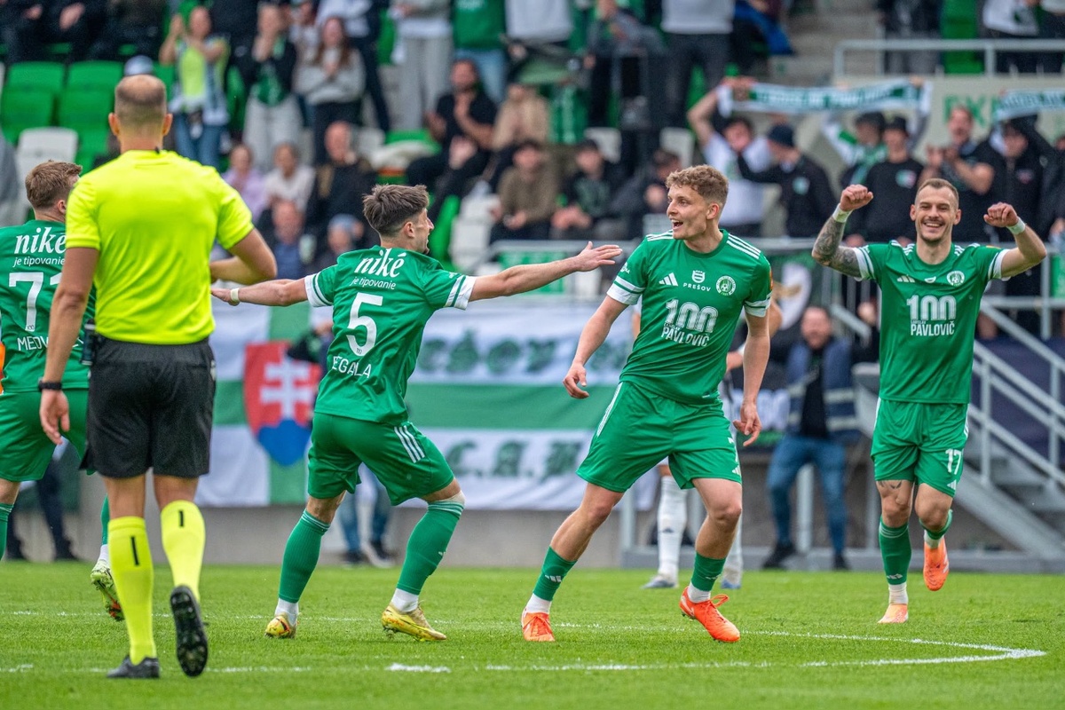 FOTO: Prešov zvládol derby o východ, počas zápasu proti Košiciam si pripomenuli legendu Ladislava Pavloviča, foto 8