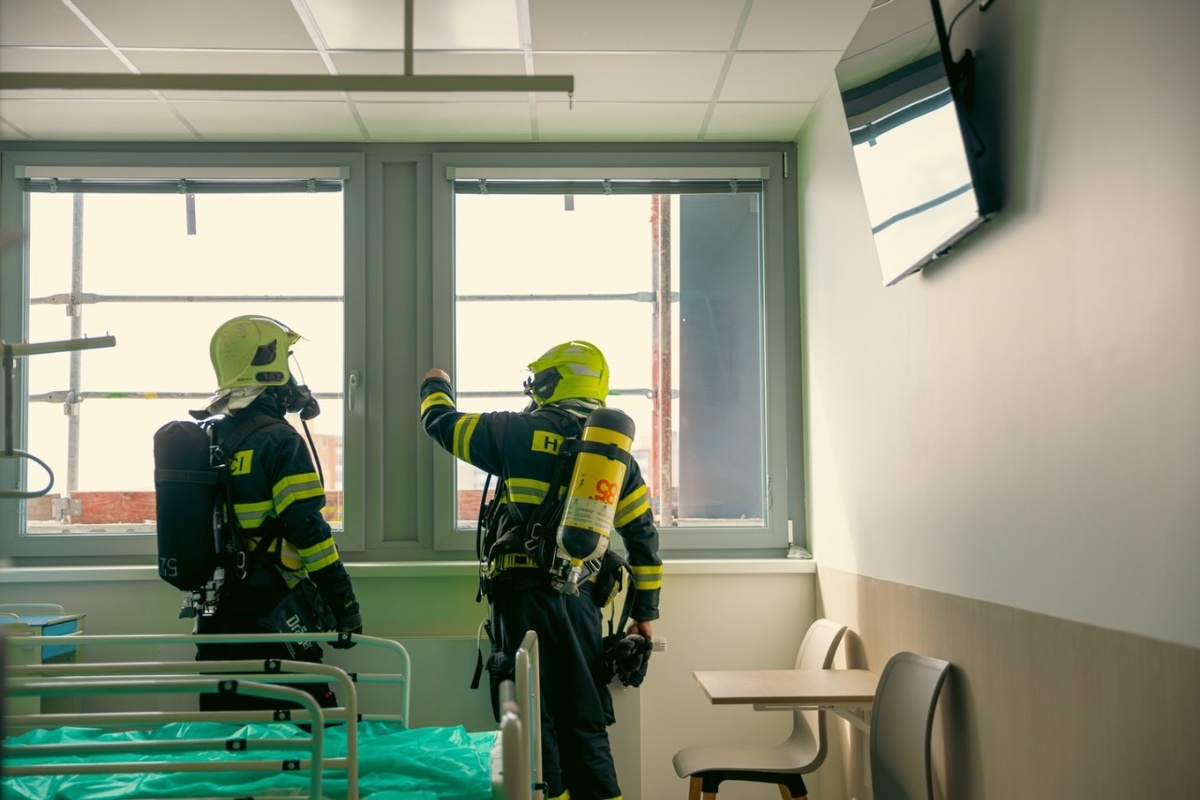 FOTO: Veľká explózia na lôžkovom oddelení v popradskej nemocnici, foto 5