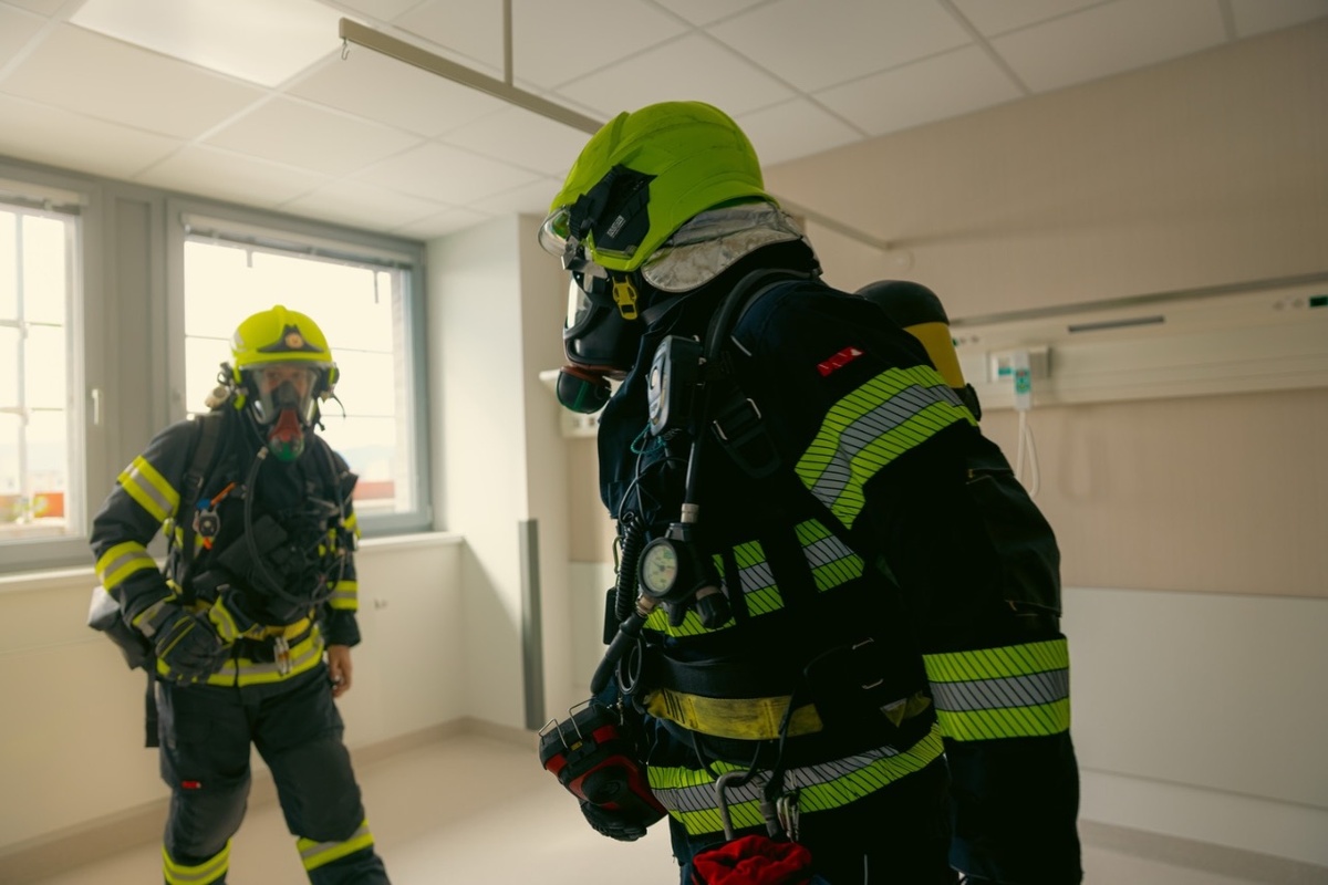 FOTO: Veľká explózia na lôžkovom oddelení v popradskej nemocnici, foto 16