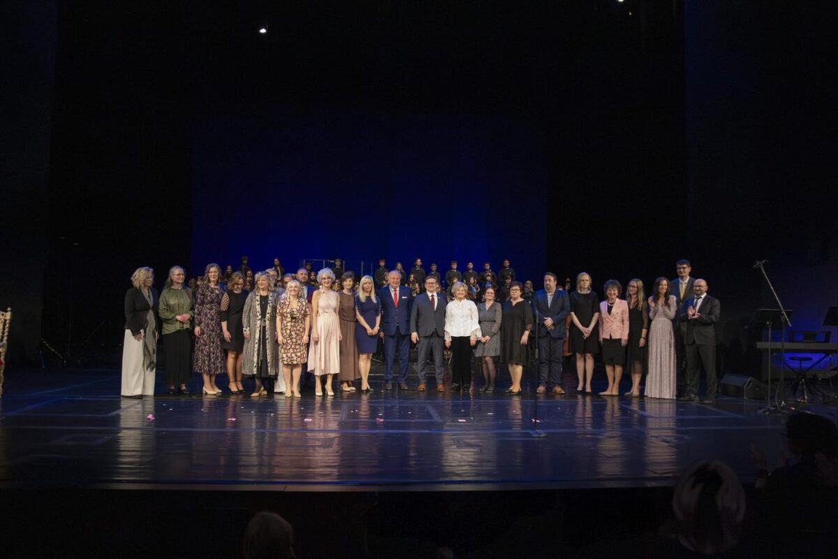 FOTO: Prešov ocenil 21 výnimočných učiteľov, foto 23