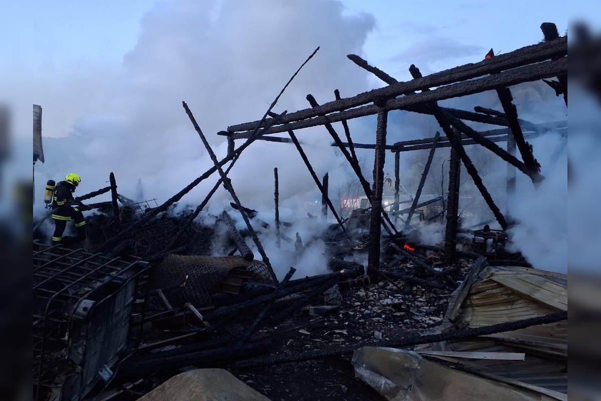 FOTO: Neďaleko Starej Ľubovne došlo k rozsiahlemu požiaru. Evakuovaných bolo 25 obyvateľov, foto 4