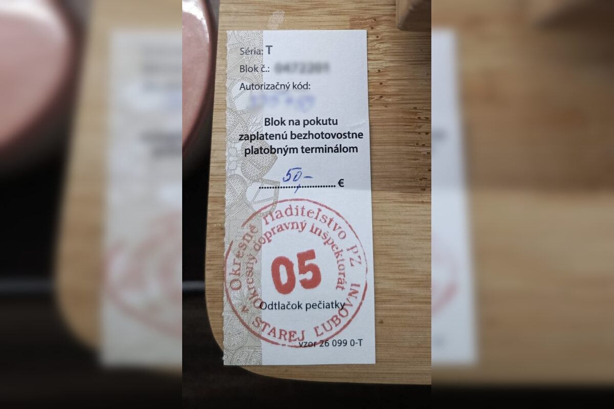 FOTO: Zelená či červená? Vodič skončil s pokutou, foto 3