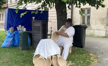 FOTO: V Kežmarku sa začal 31. ročník EĽRO. Na výnimočnom festivale sa predstaví množstvo remeselníkov 