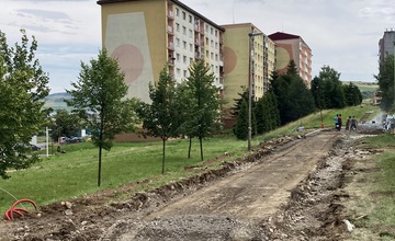 FOTO: Do kežmarského vnútrobloku Južná bude investovaných ďalších vyše 219-tisíc eur