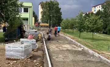 FOTO: Do kežmarského vnútrobloku Južná bude investovaných ďalších vyše 219-tisíc eur