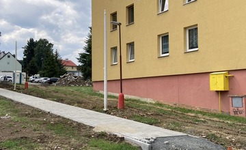 FOTO: Do kežmarského vnútrobloku Južná bude investovaných ďalších vyše 219-tisíc eur