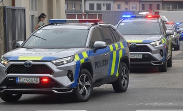 FOTO: Veľká modernizácia vozového parku Policajného zboru pokračuje