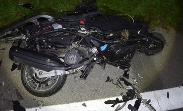 FOTO: V prešovskom okrese došlo k dopravnej nehode auta a motorky