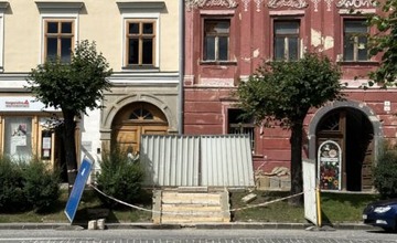 FOTO:  Námestie v Levoči sa dočkalo obnovy schodísk