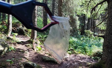 FOTO: Tento rok bolo na chodníku k vodopádu Skok menej odpadu