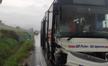 FOTO: Pred obcou Raslavice došlo k tragickej dopravnej nehode