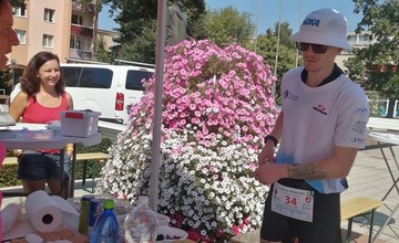 FOTO:  Občerstvenie vo Svidníku počas Rusínskeho ultra behu
