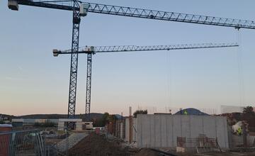 FOTO: Čo je v októbri nové na stavbe Futbal Tatran Arény v Prešove?