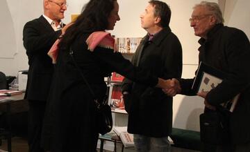 FOTO: V Starej Ľubovni sa konala vernisáž výstavy umelkyne Miliny Zimkovej