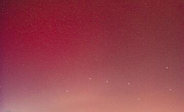 FOTO: Pozrite si fotografie polárnej žiary, ktorá sa ukázala aj nad Prešovským krajom