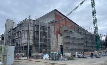 FOTO: Rekonštrukcia Múzea moderného umenia Andyho Warhola v Medzilaborciach